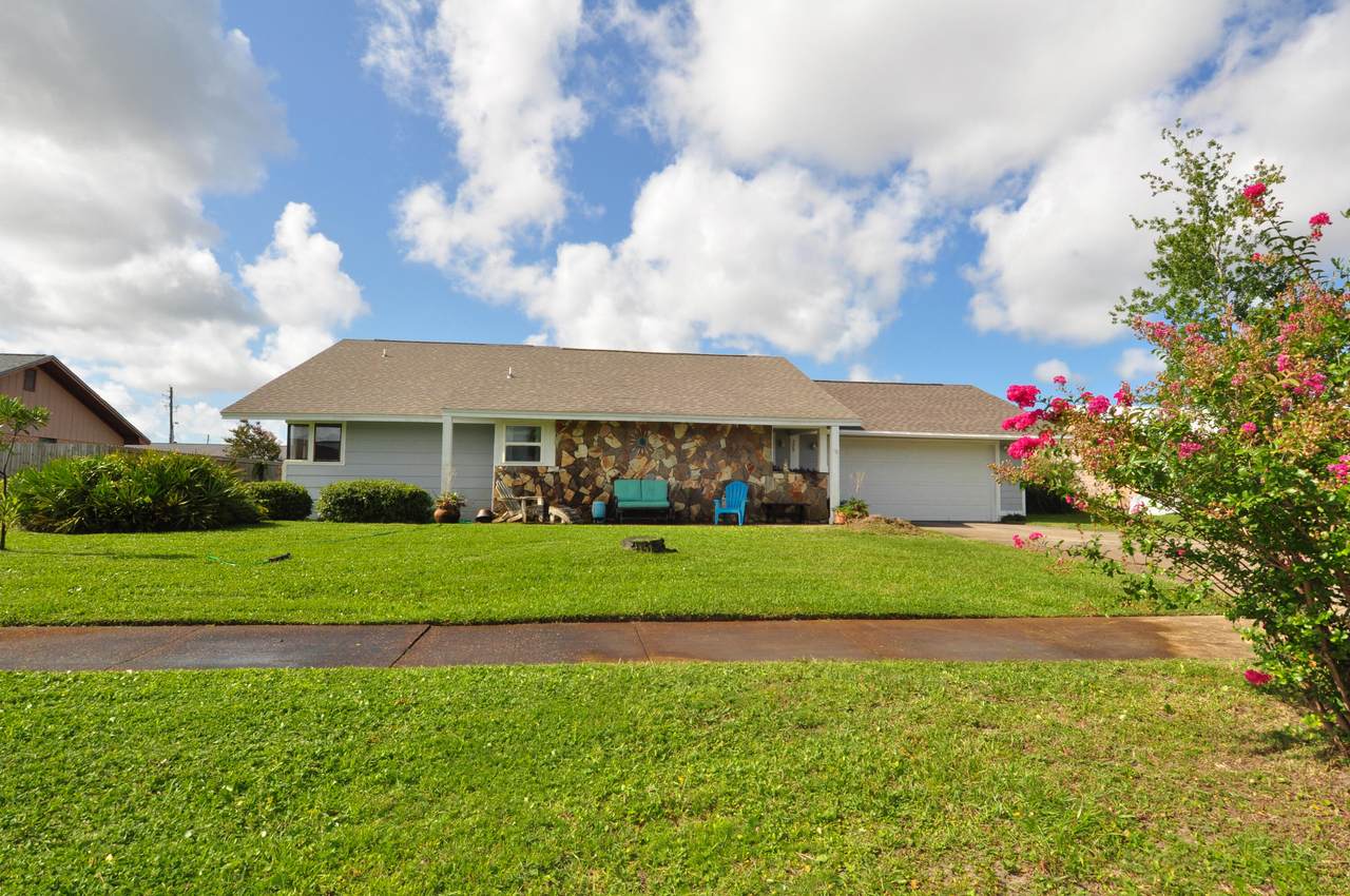 329 Moore Drive - Photo 1