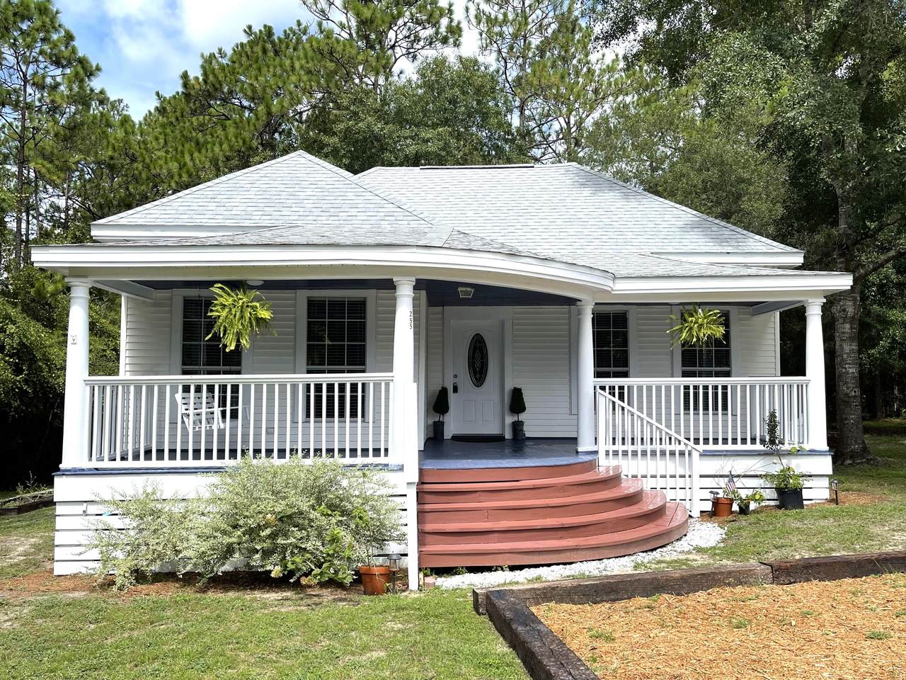 255 Pine Street - Photo 1