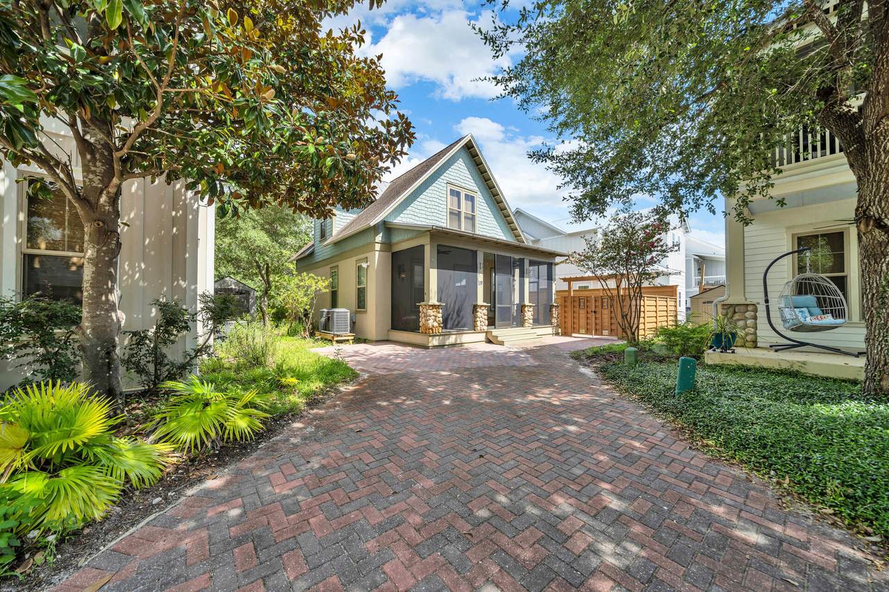 19 Gulf Mark Lane - Photo 1