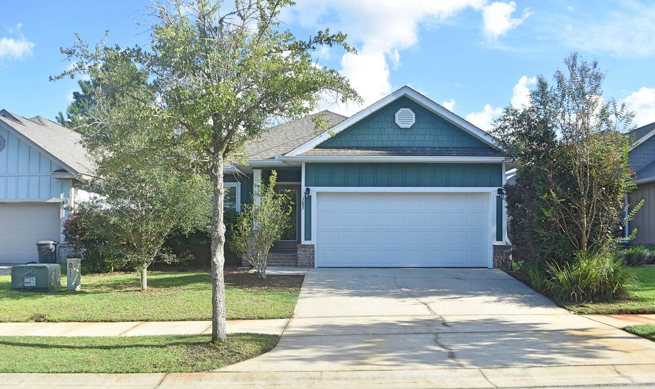 103 Lagrange Landing - Photo 1