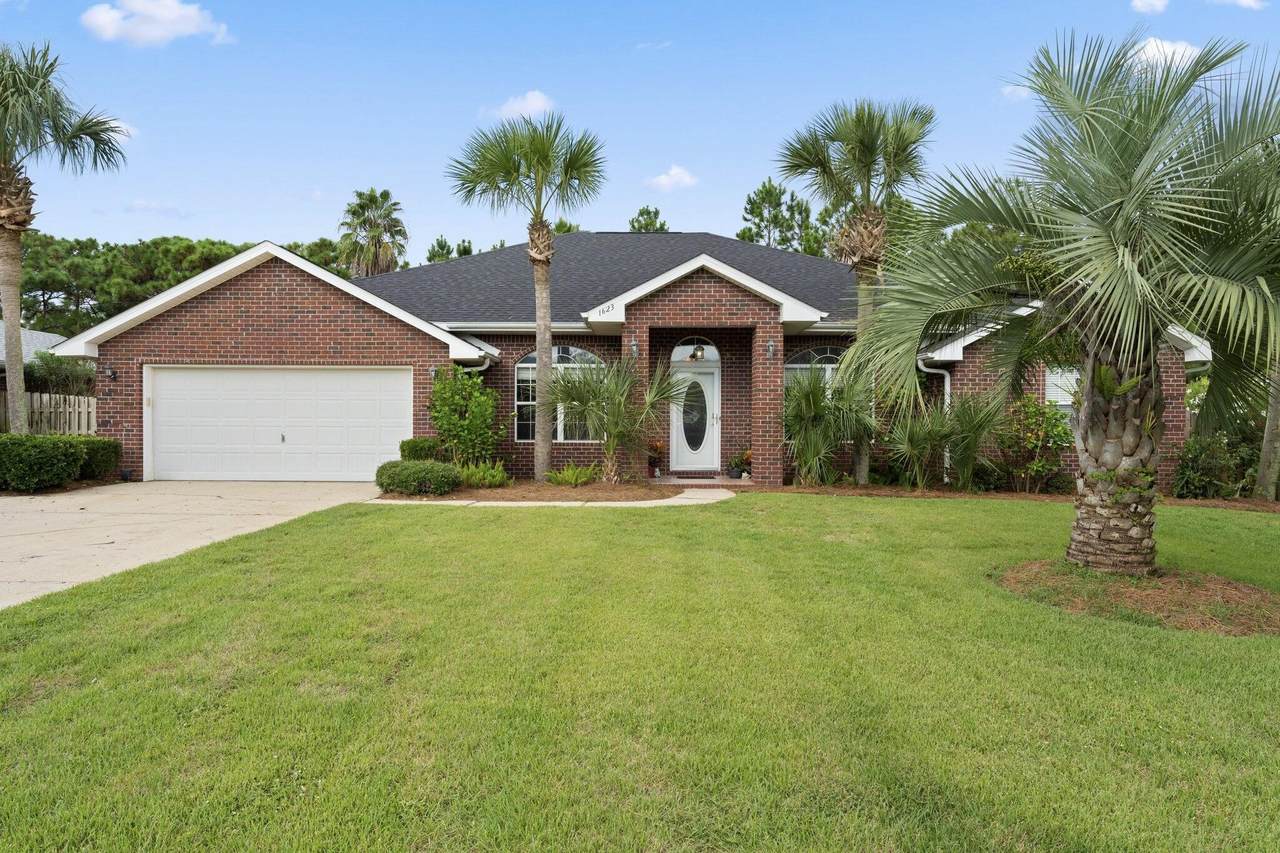 1623 Woodlawn Way - Photo 1