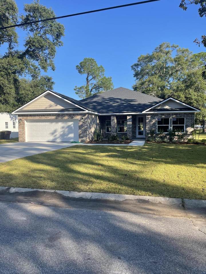 329 Okaloosa Road - Photo 1