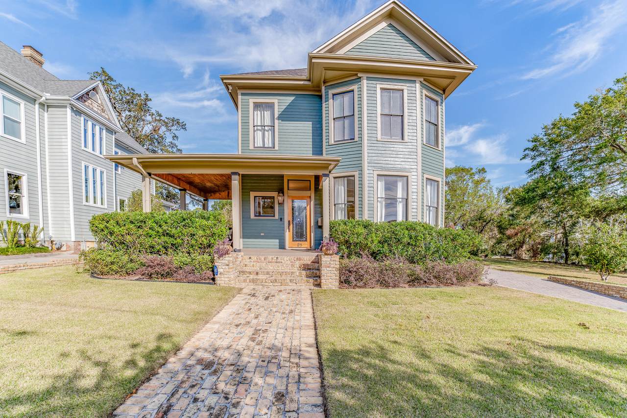 28 Brainerd Street - Photo 1