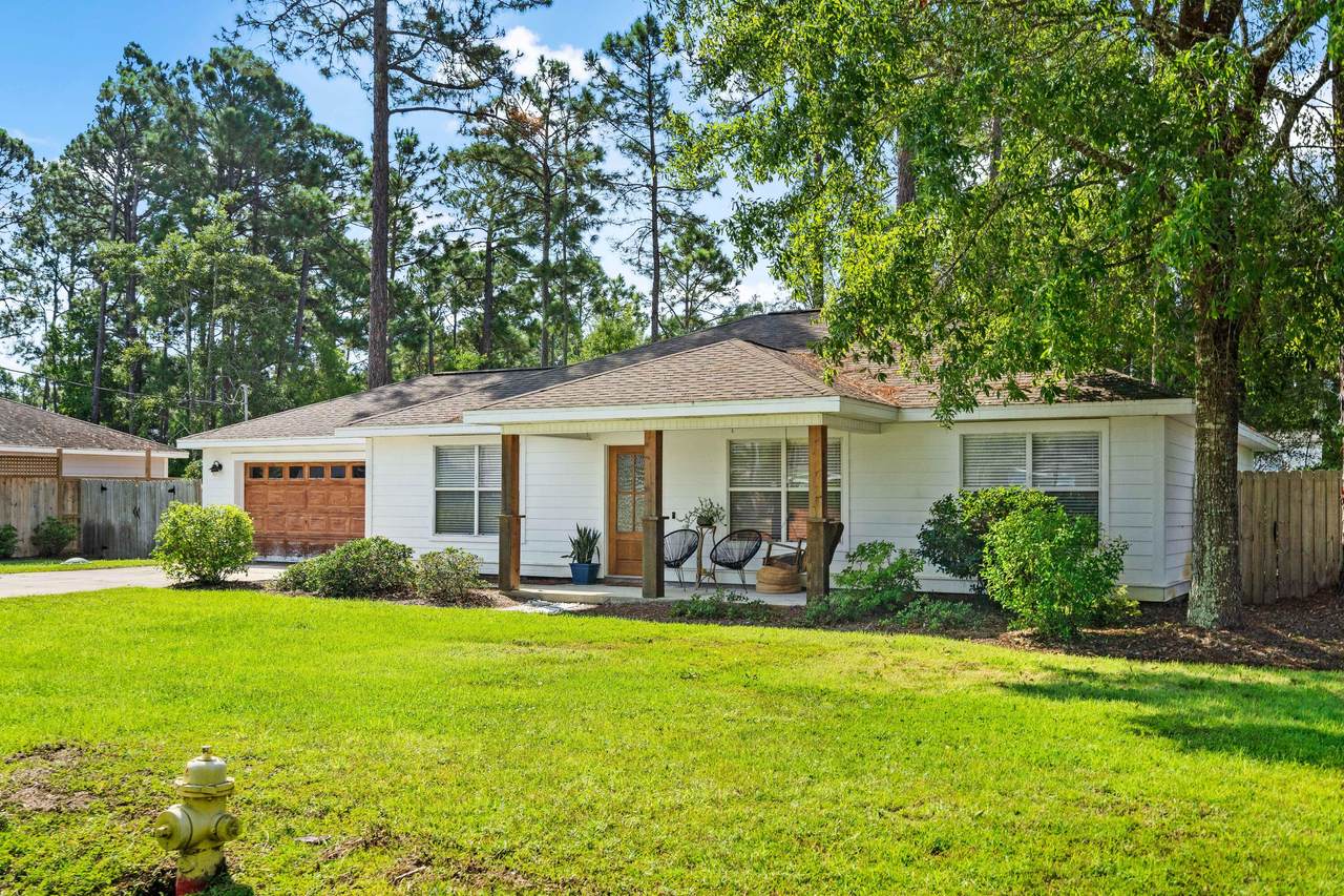 102 Lauren Lane - Photo 1