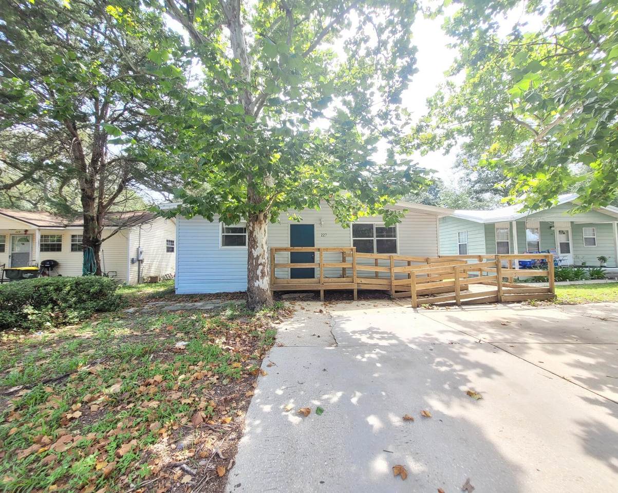 227 Bay Street - Photo 1