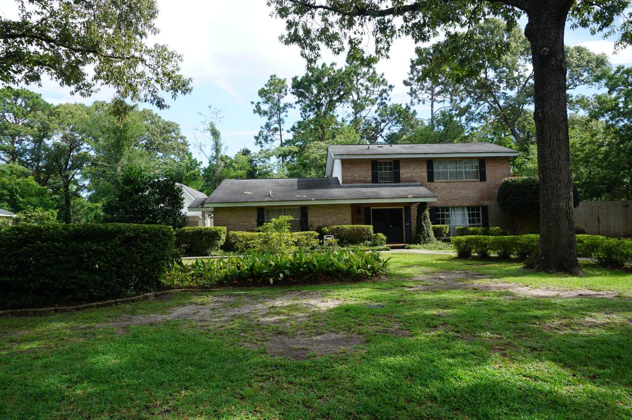 115 Phillips Drive - Photo 1