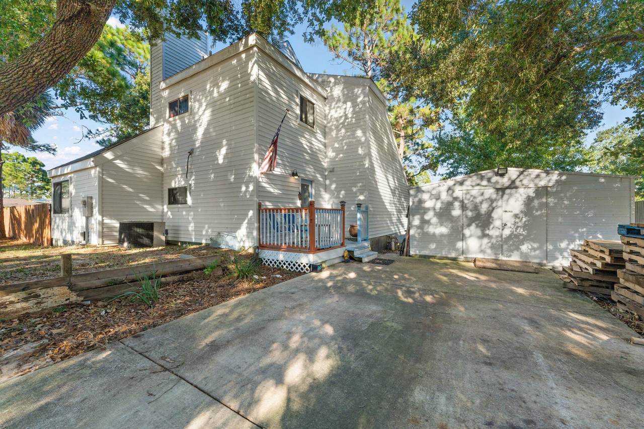 8219 Beleza Street - Photo 1