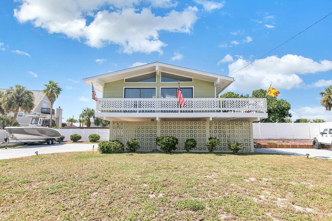 427 Caviar Drive - Photo 1