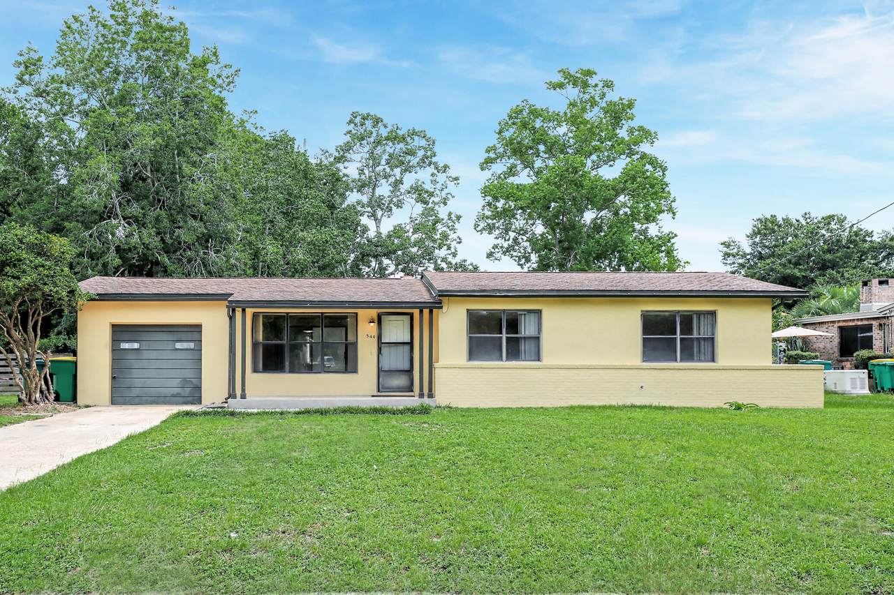 540 Stonehenge Drive - Photo 1