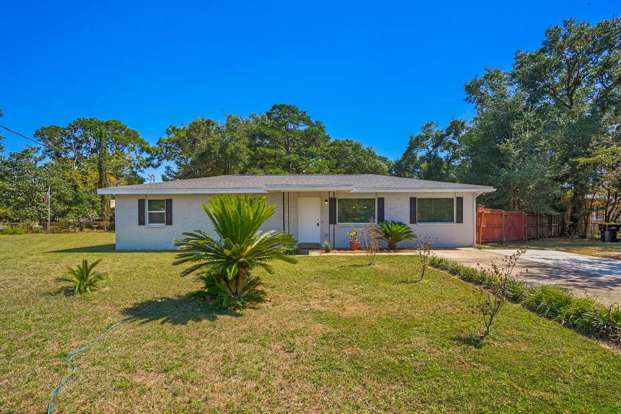 107 Marilyn Avenue - Photo 1