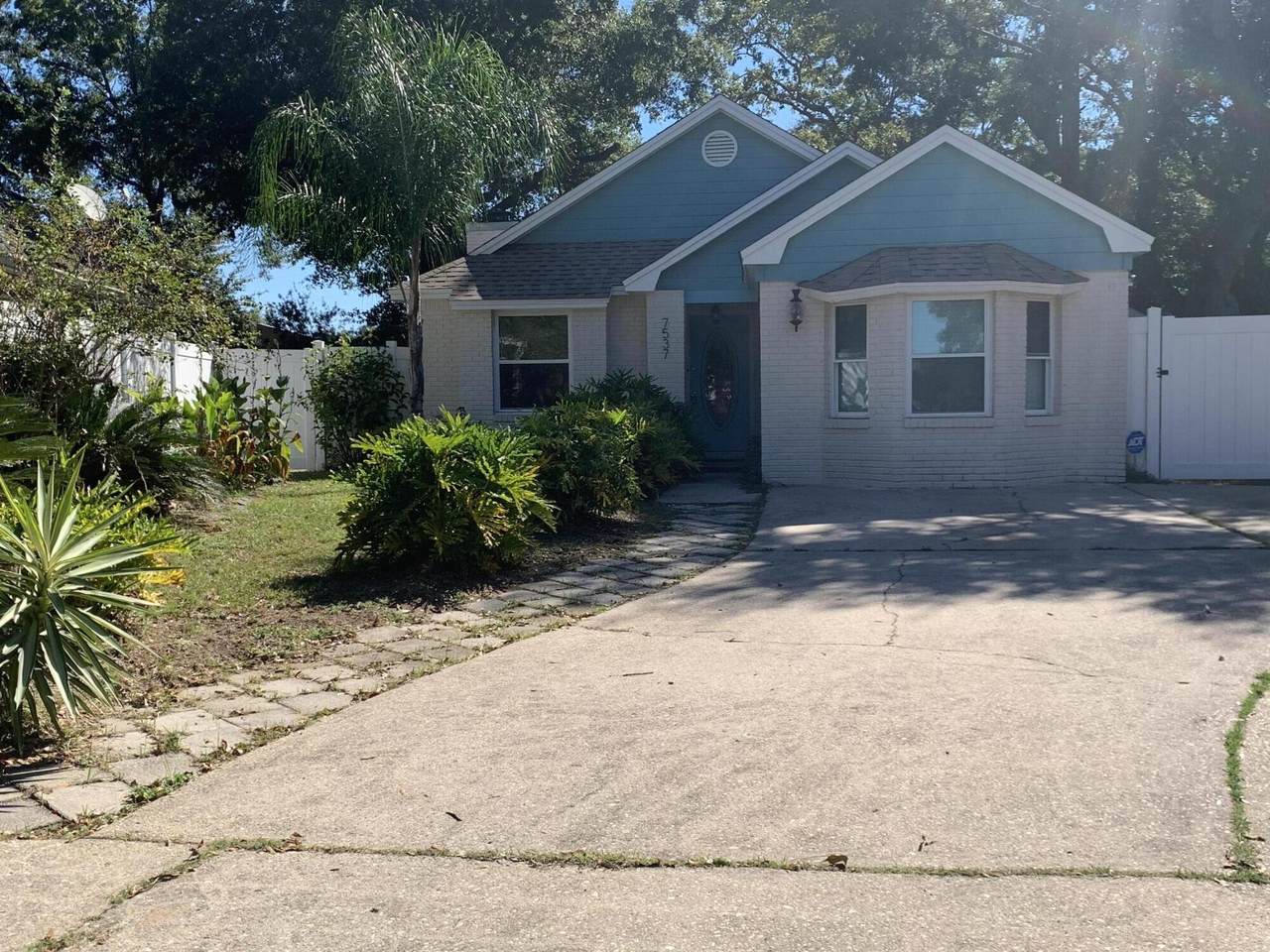 7537 Southpointe Place - Photo 1