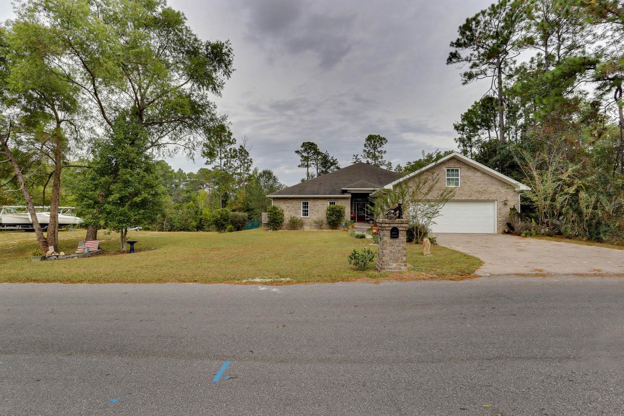 120 Eagle Drive - Photo 1
