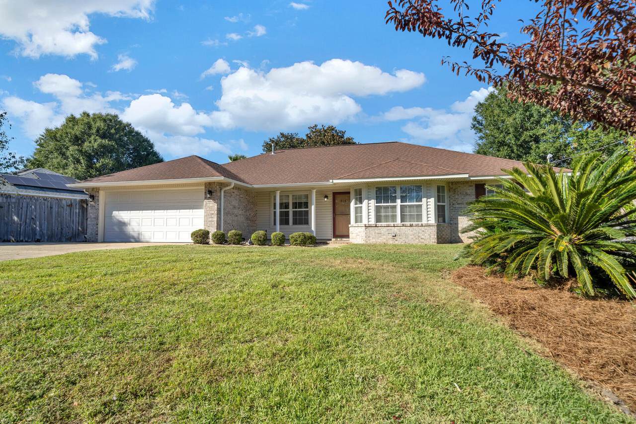 324 Jackson Circle - Photo 1