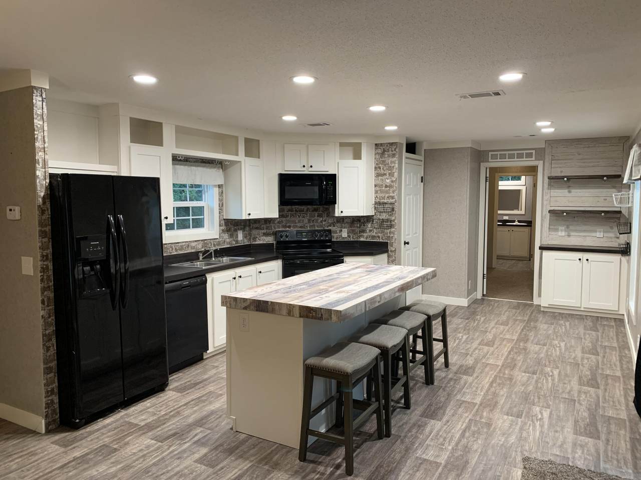 1830 Gainer Avenue - Photo 1