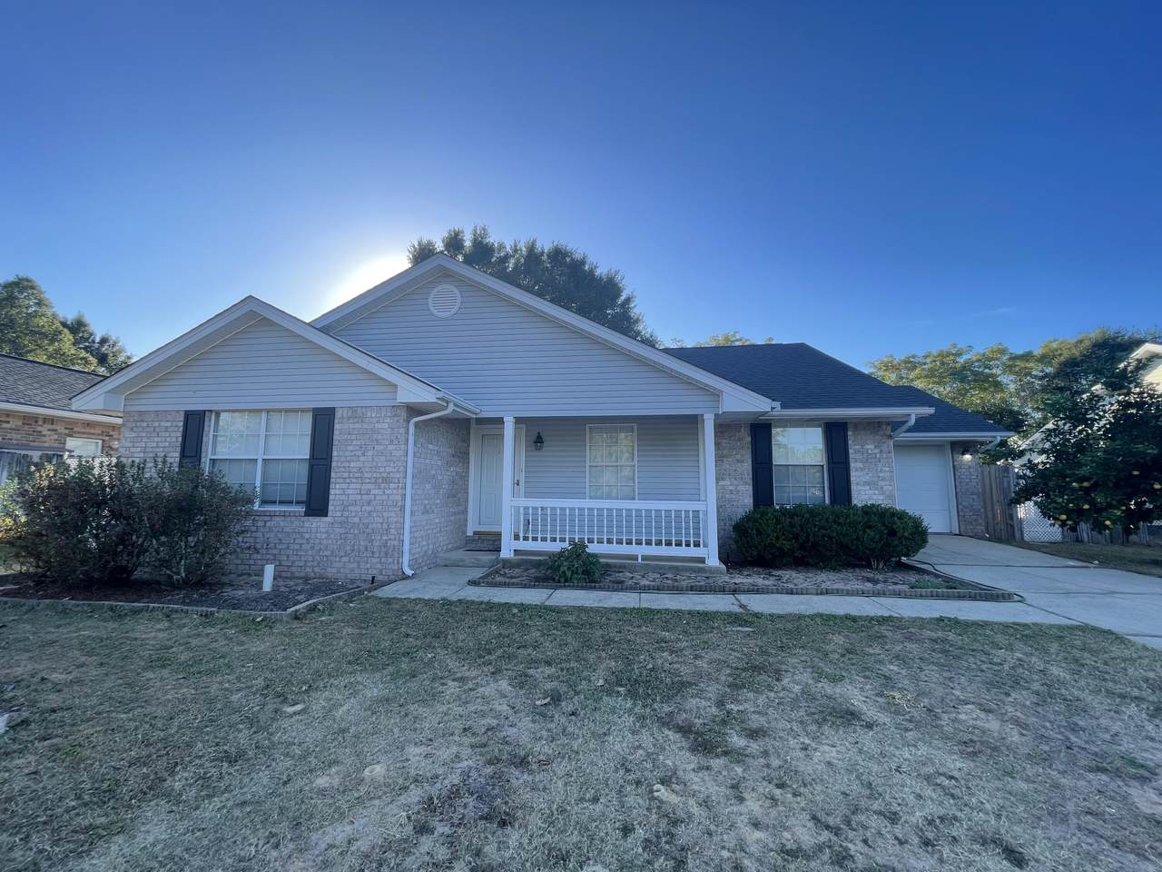 105 Steeplechase Drive - Photo 1