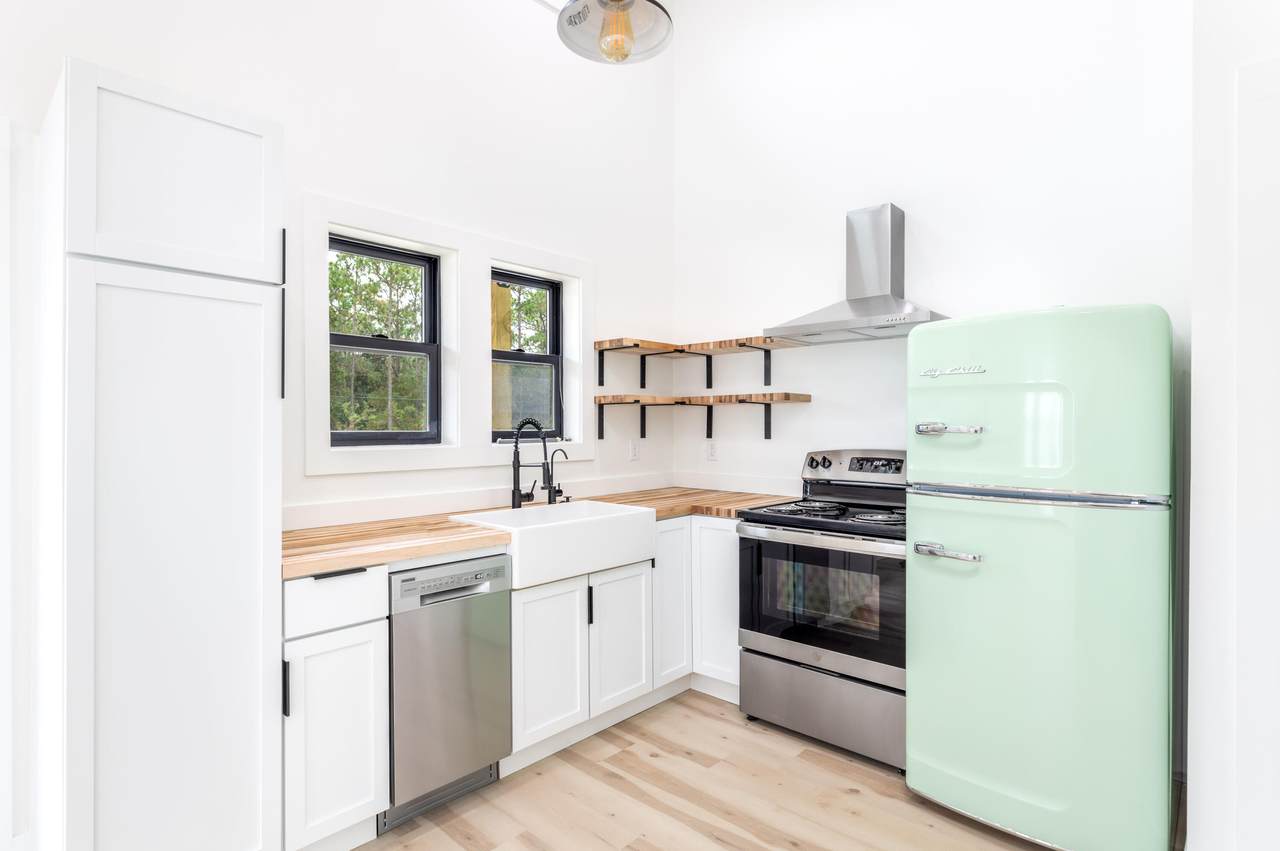 248 11th Street - Photo 1