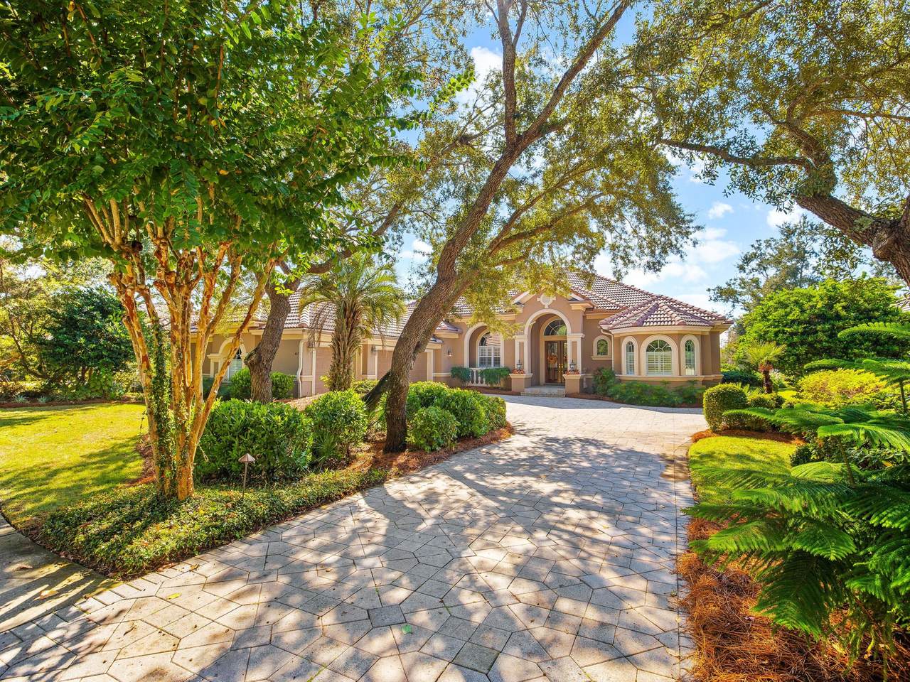 465 Captains Circle - Photo 1