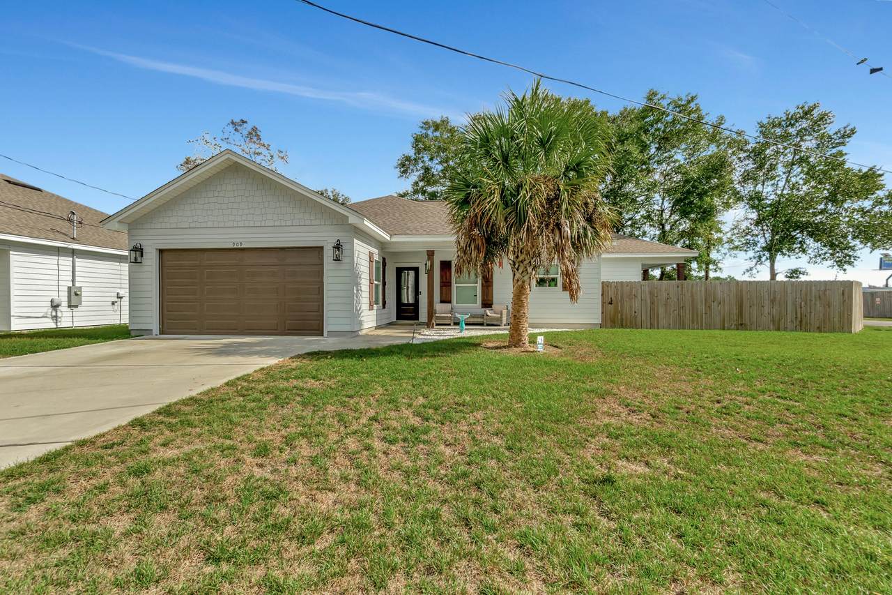 909 Lois Street - Photo 1