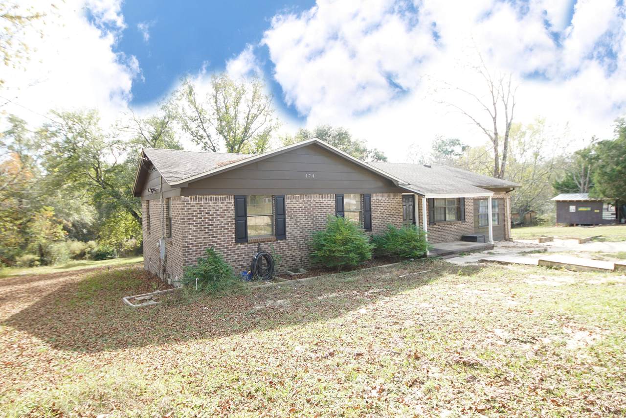 174 Petty Lane - Photo 1