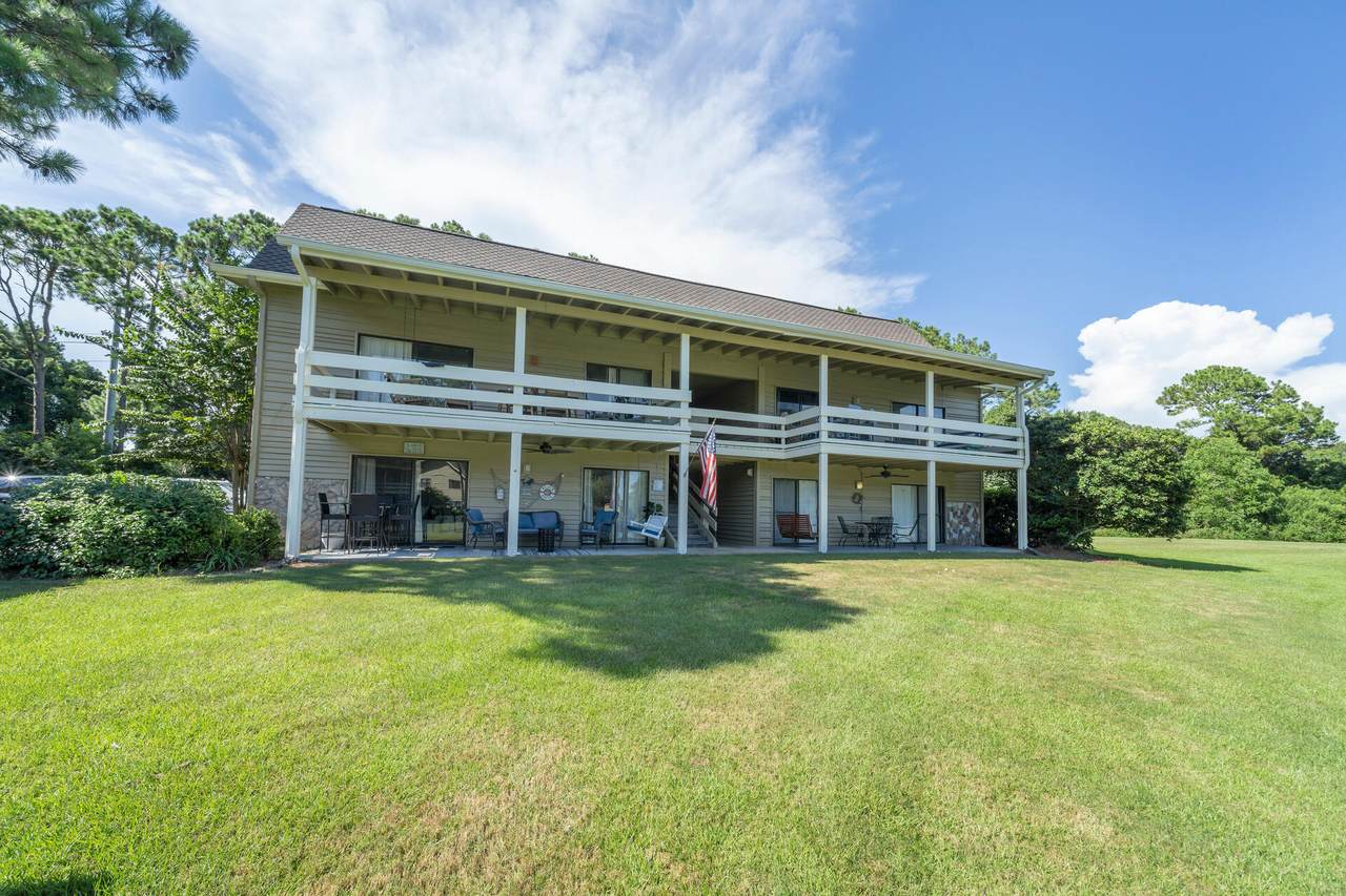 558 Driftwood Bay - Photo 1