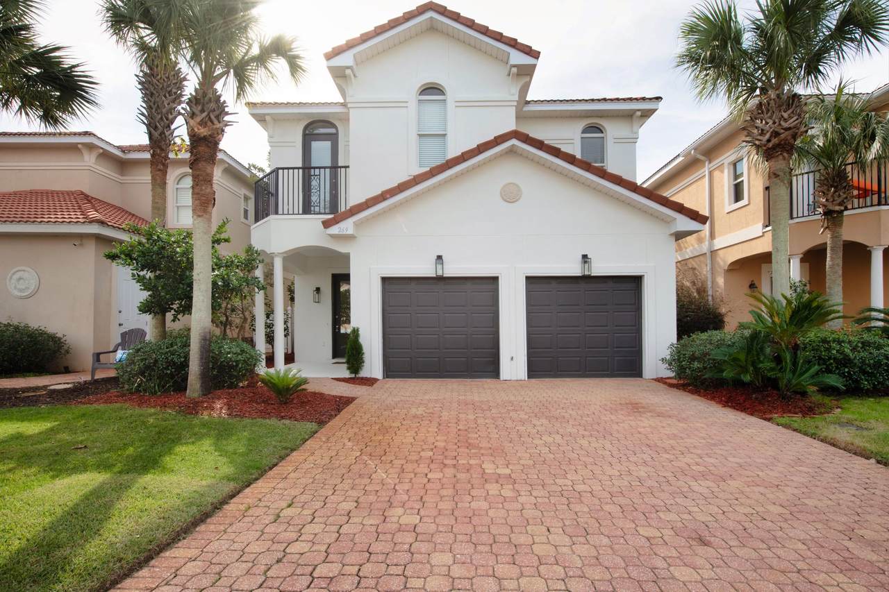 269 Calusa Boulevard - Photo 1