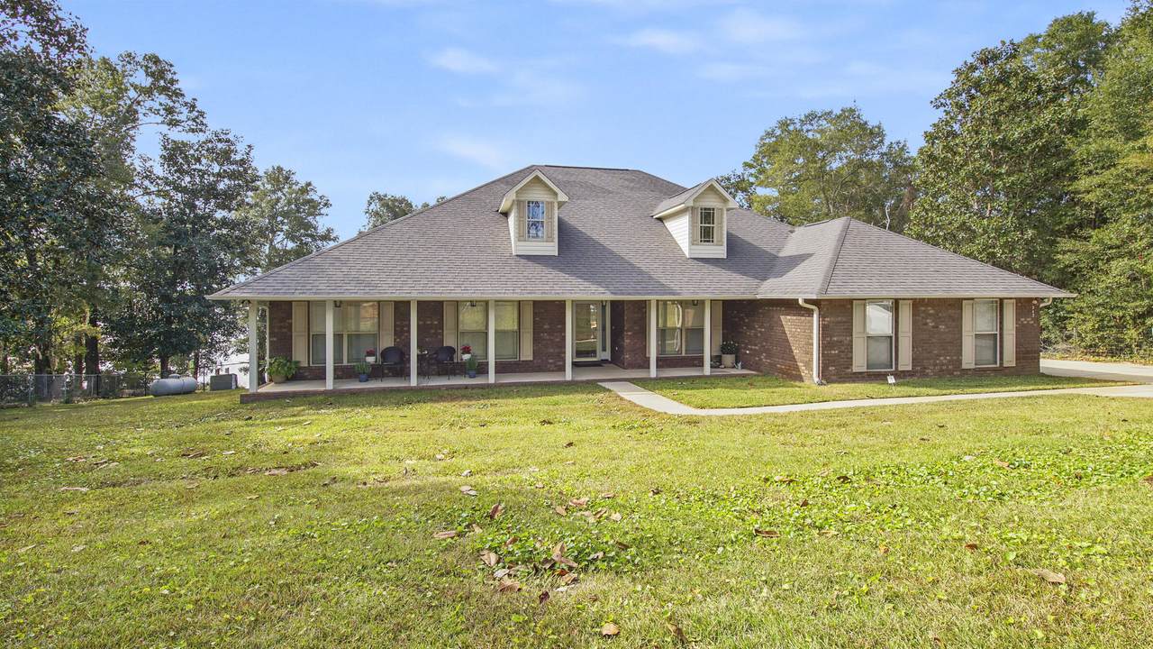 343 Lake Holley Circle - Photo 1