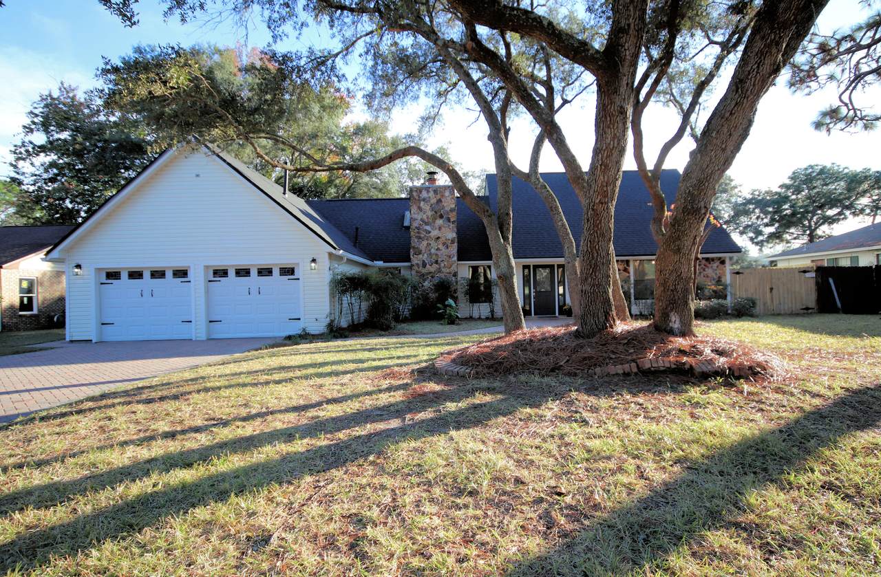 61 Lake Lorraine Circle - Photo 1