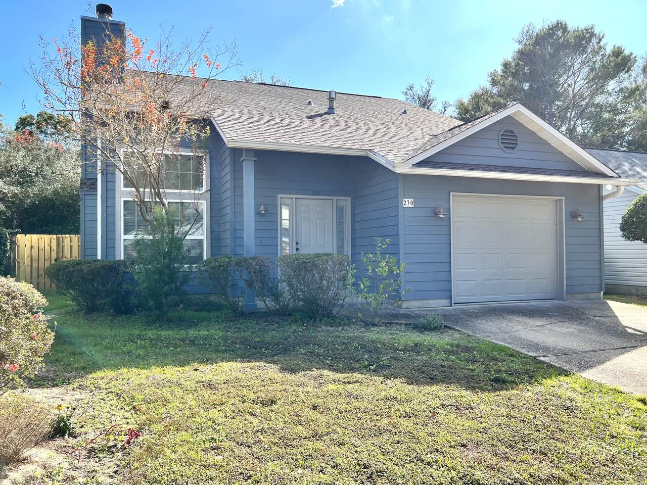 230 Parkwood Circle - Photo 1