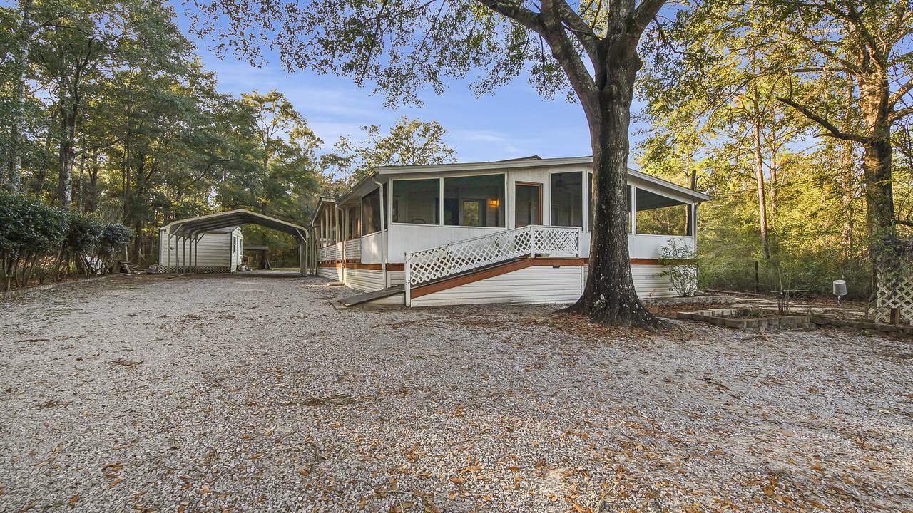 1077 Juniper Lake Drive - Photo 1