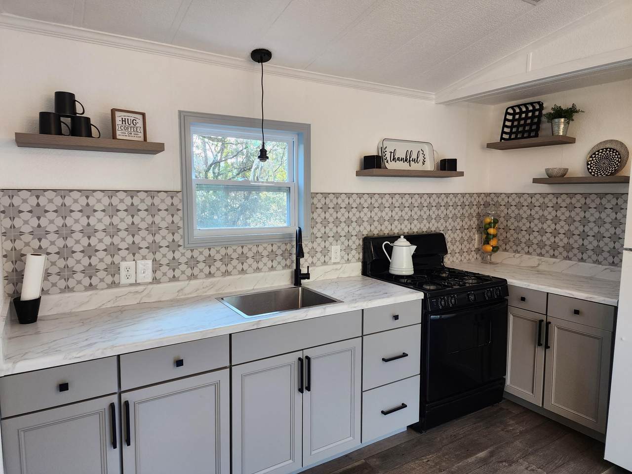 5972 Capitol Drive - Photo 1
