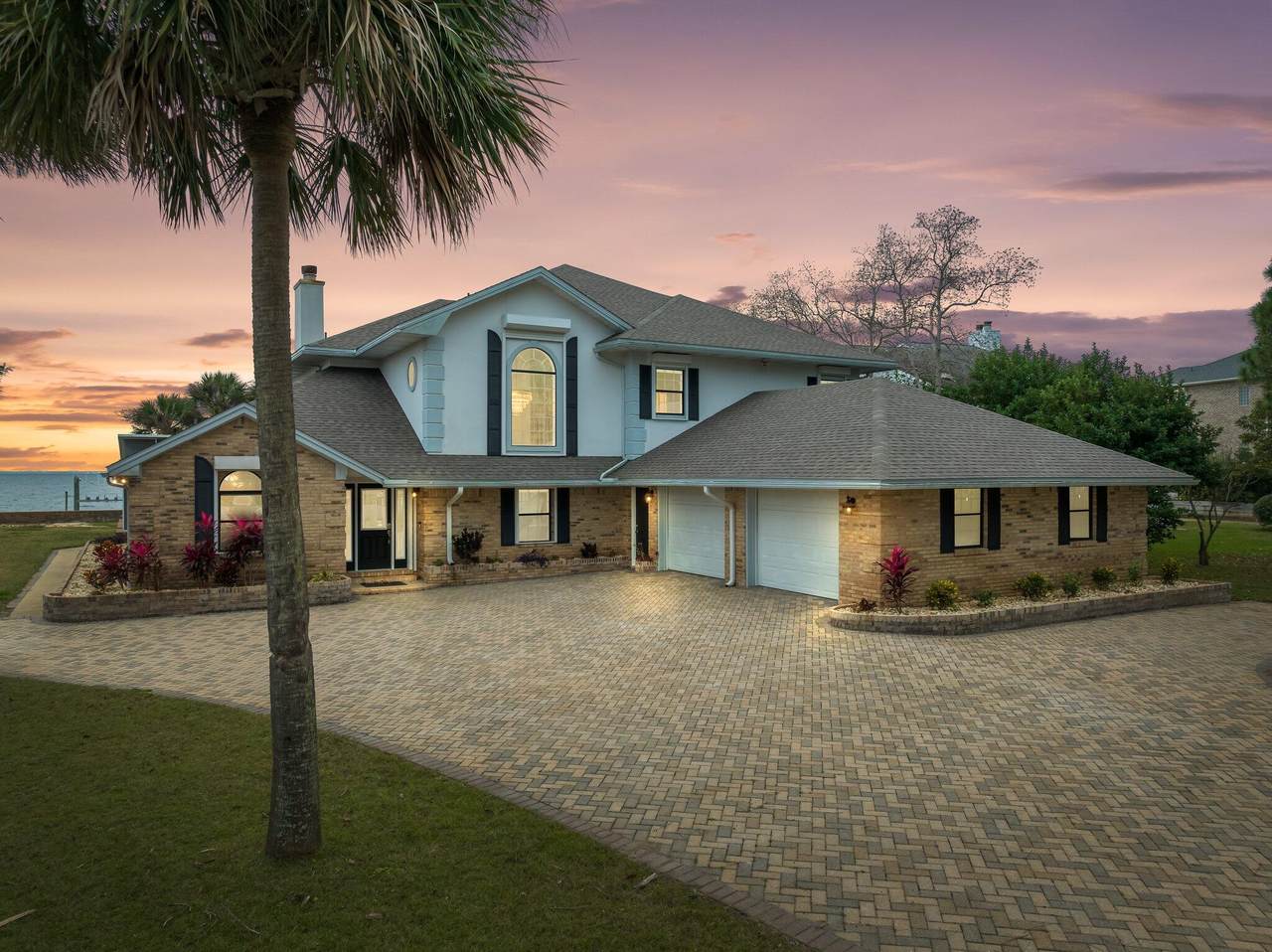 130 Dolphin Point Road - Photo 1