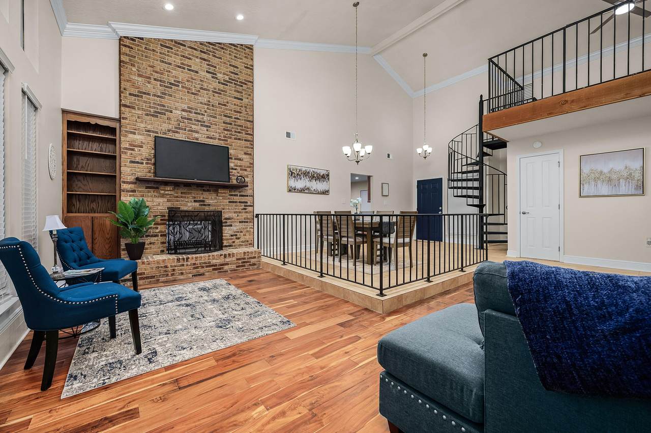 1041 Troon Drive - Photo 1