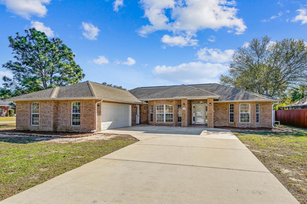 1730 Champagne Avenue - Photo 1