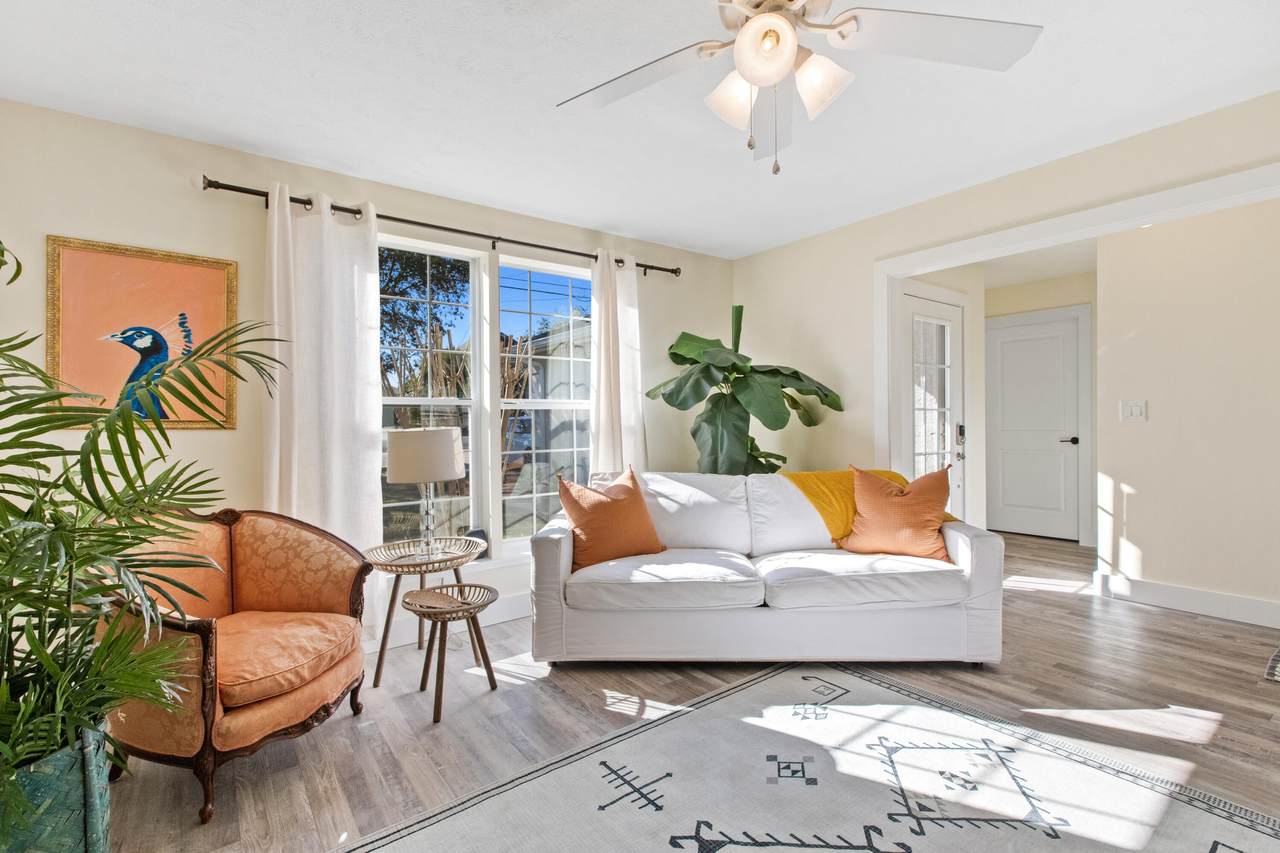 21516 Dolphin Avenue - Photo 1