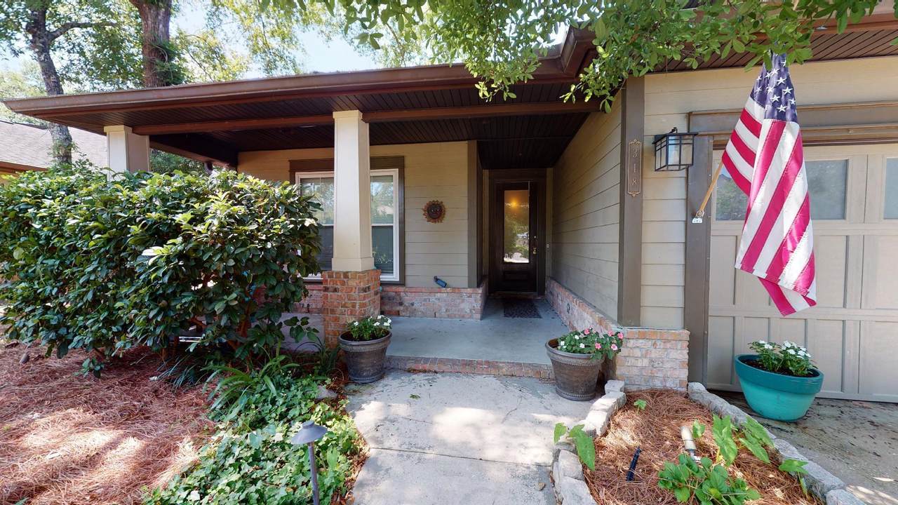 318 Benton Boulevard - Photo 1