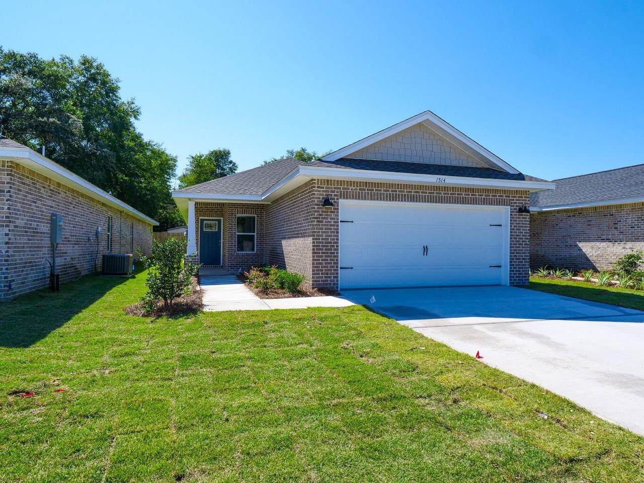 1516 27th Street - Photo 1