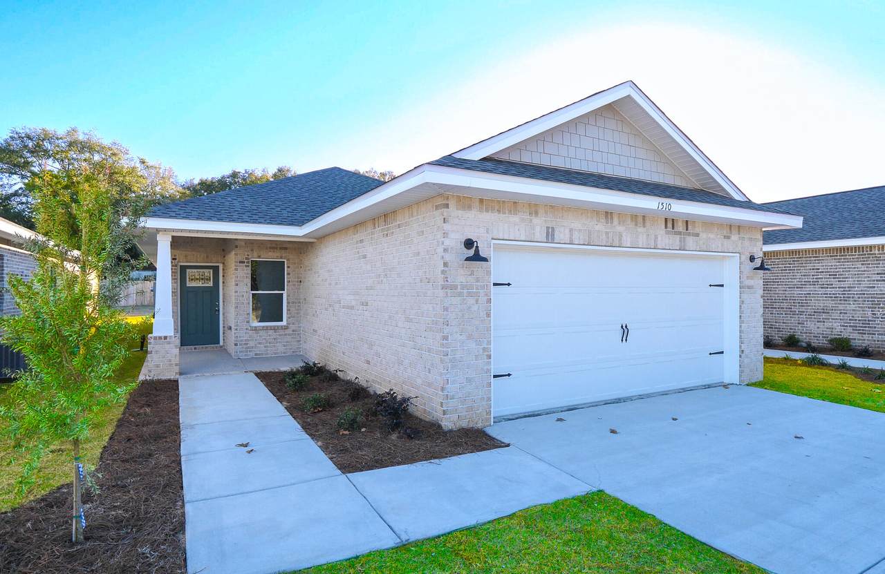 1510 27th Street - Photo 1