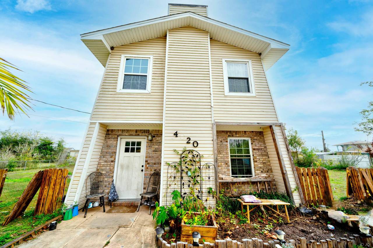 4020 Iris Lane - Photo 1
