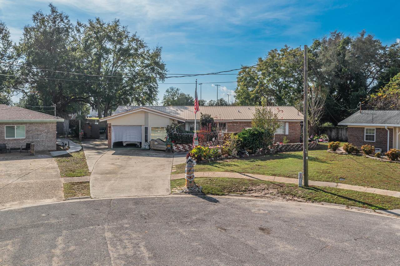 119 Friar Tuck Drive - Photo 1