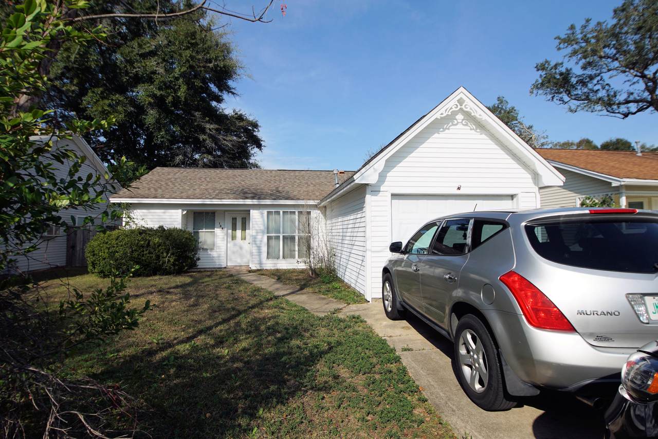 109 Summit Court - Photo 1