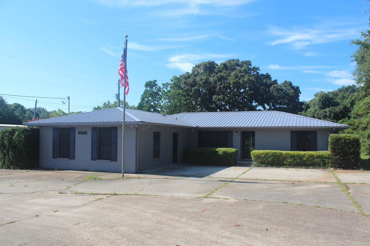 5345 Highway 90 - Photo 1