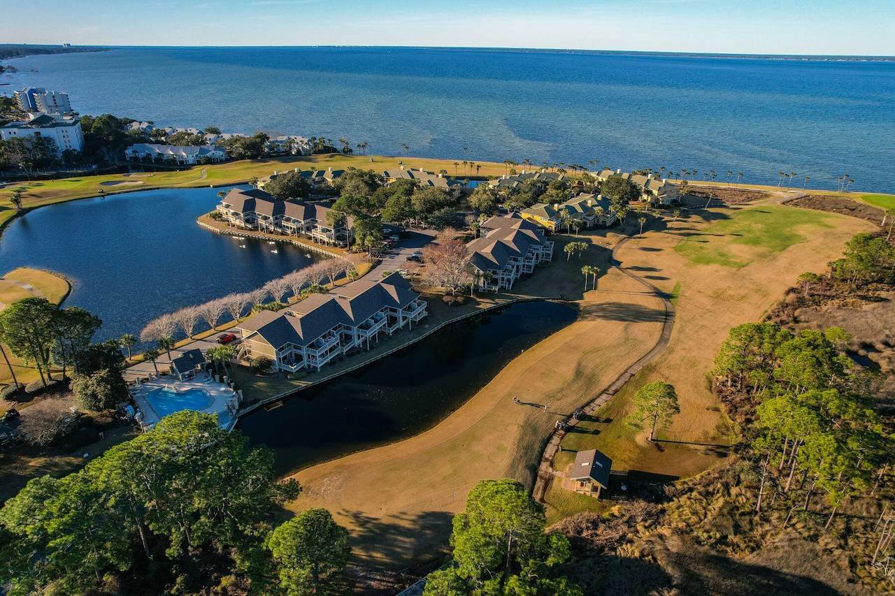 804 Harbour Point Drive - Photo 1
