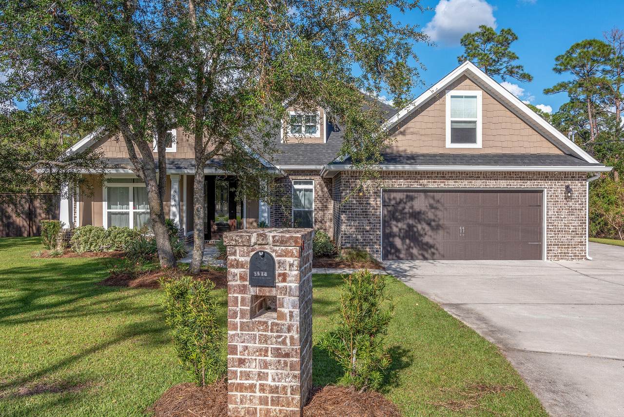 8640 Sand Pine Drive - Photo 1