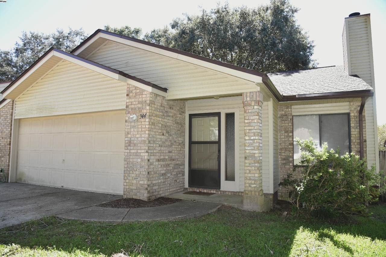 344 Evergreen Avenue - Photo 1