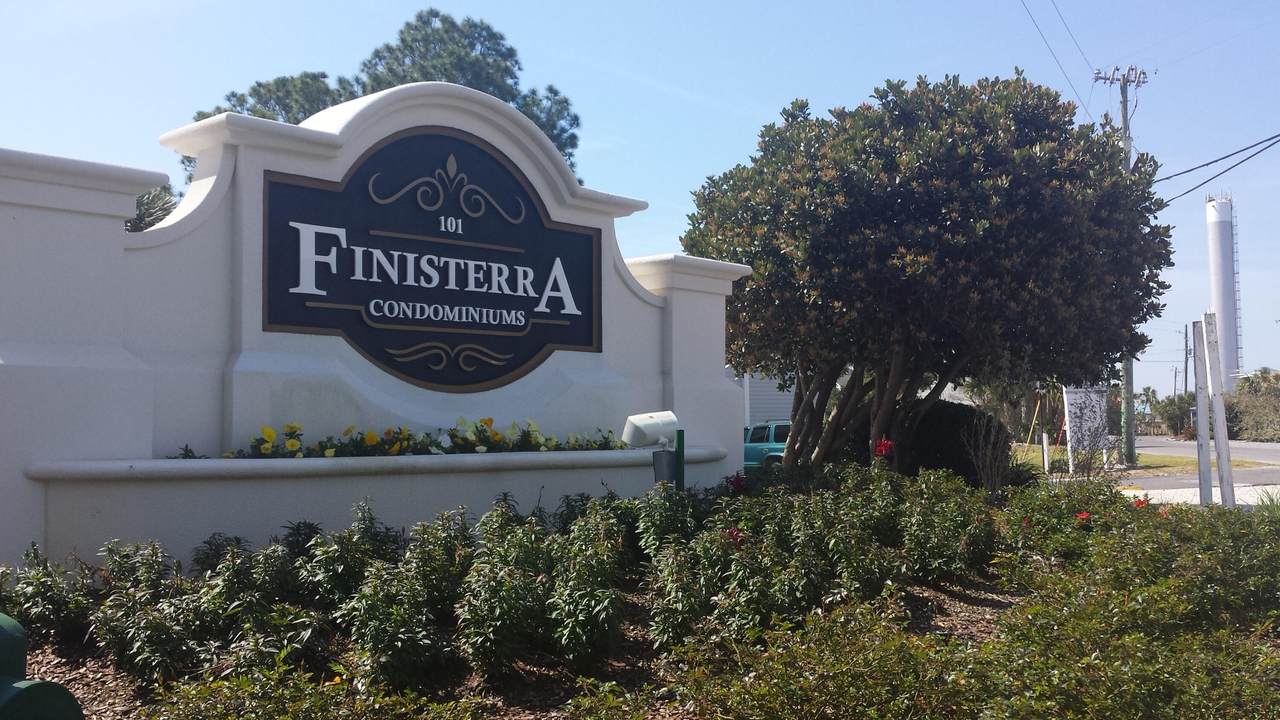 101 Old Ferry Road - Photo 1