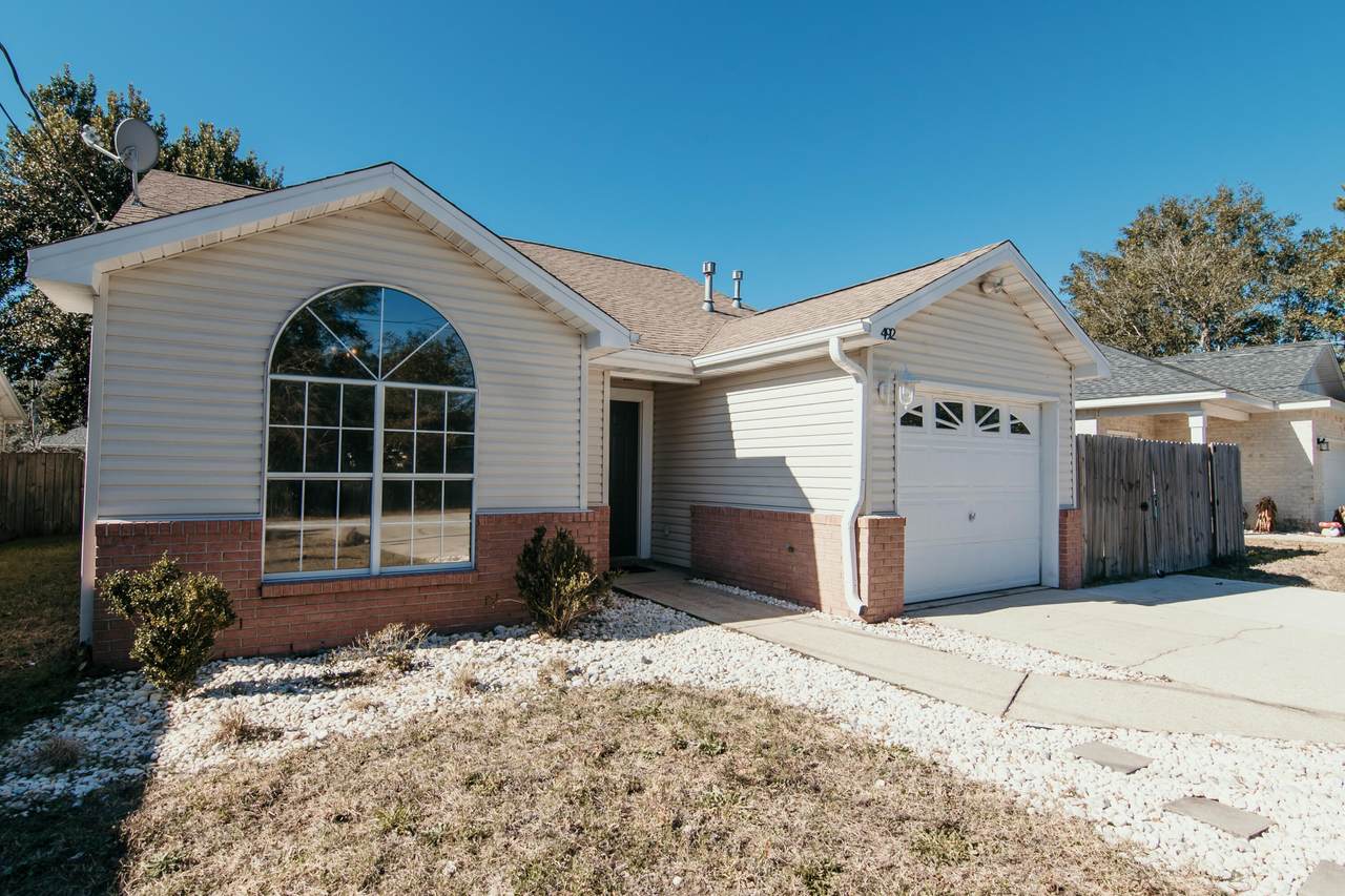 492 Cascabellas Street - Photo 1