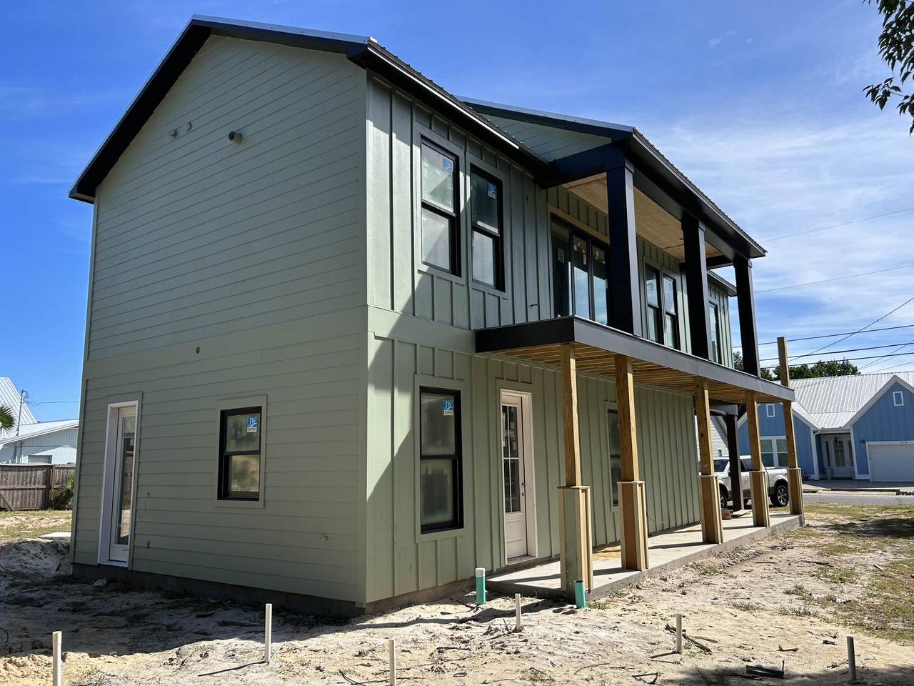 219 15th Street - Photo 1