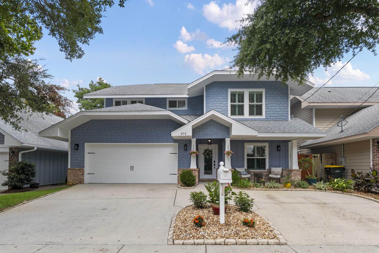 206 Alconese Avenue - Photo 1