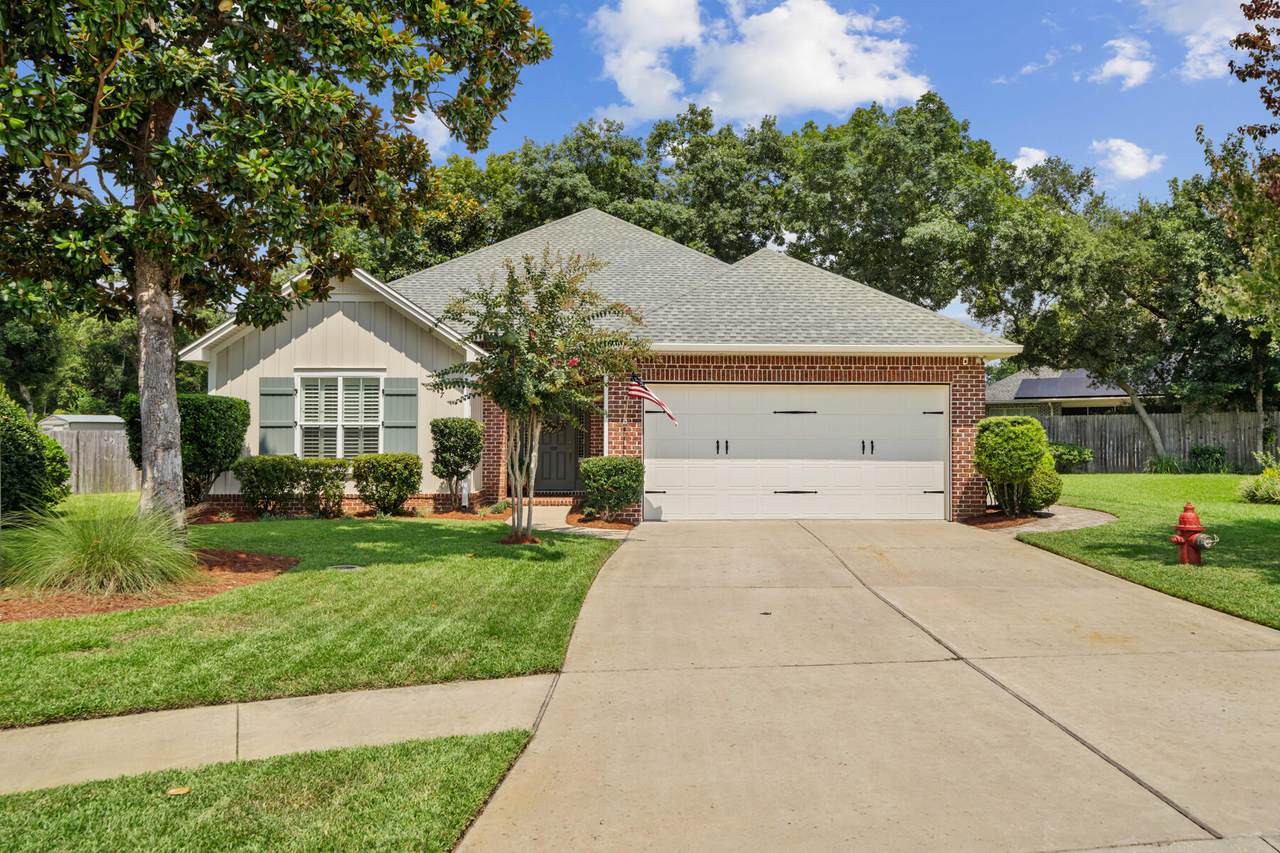 717 Woods Drive - Photo 1
