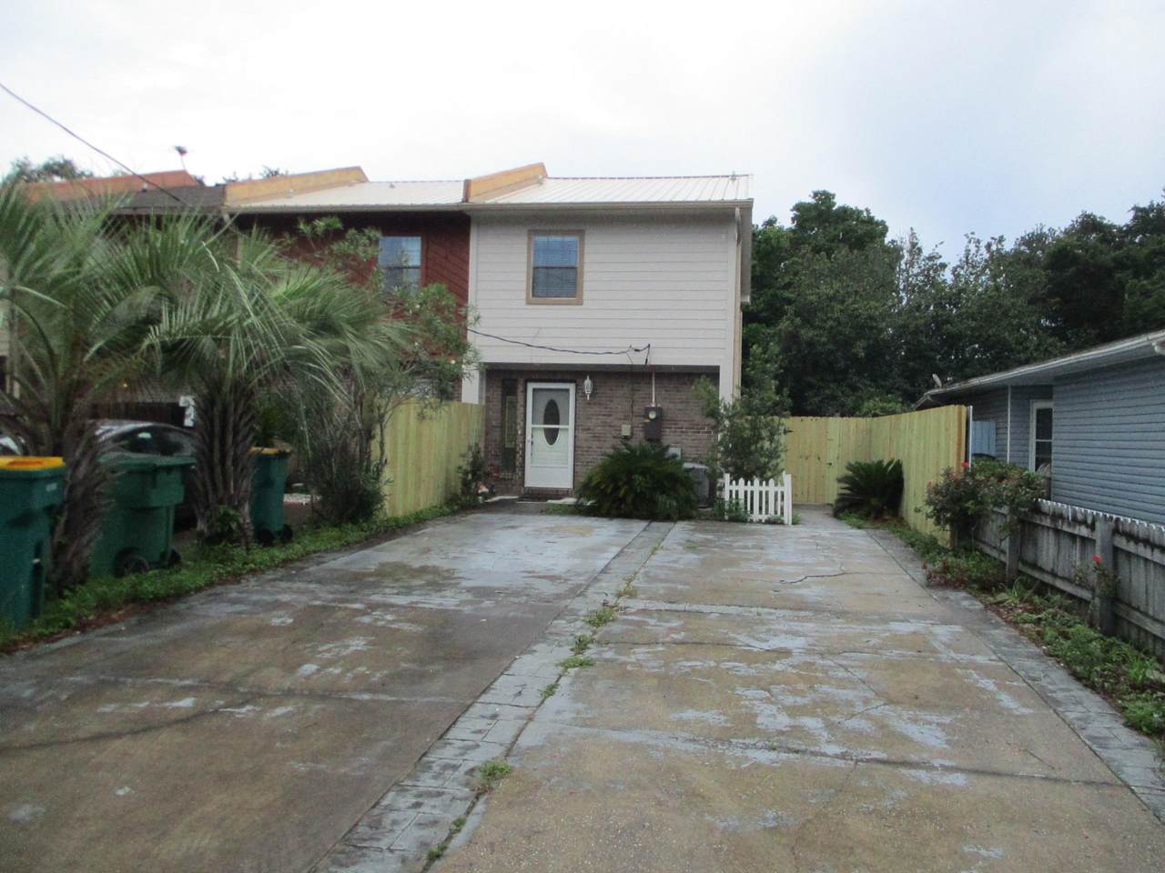 333 Woodham Court - Photo 1